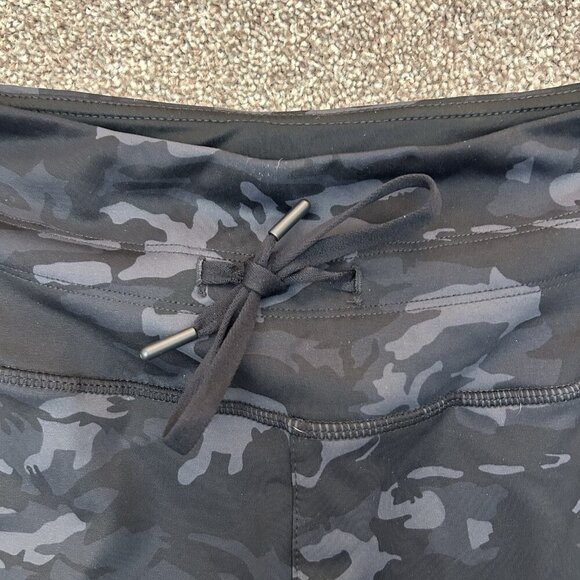 G Gradual Women's Joggers Pants Size S Gray Camo High Waist Zipper Pockets EUC - Picture 8 of 16